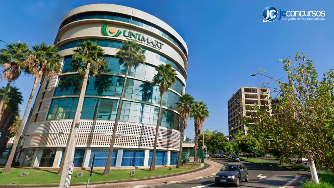 Feirão oferece 900 vagas de emprego com salários até R$ 5 mil