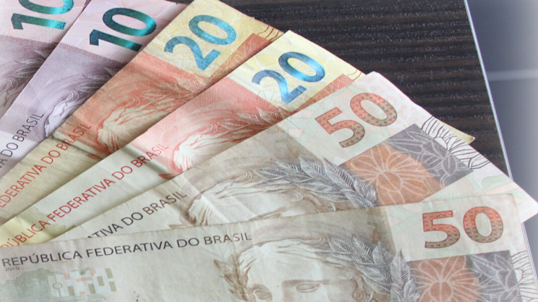 Salário mínimo pode chegar a R$ 2 mil em 2030